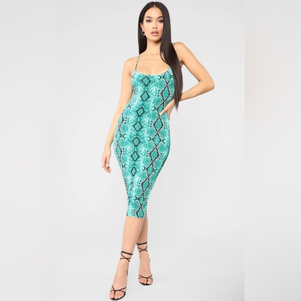 ✨Fashion Nova Dress✨